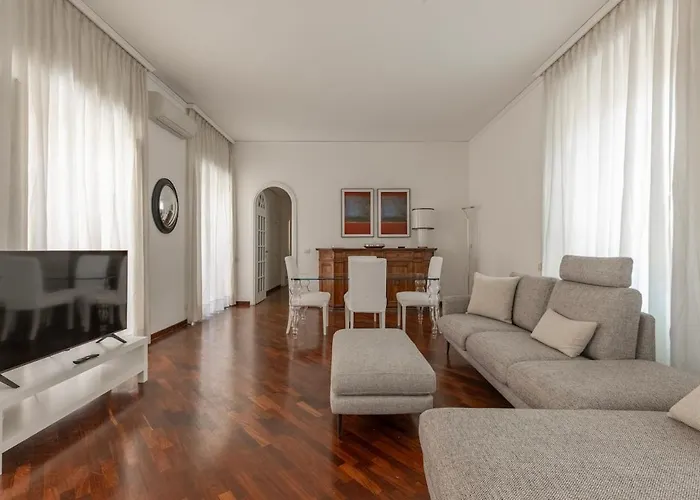 La Dolce - Elegant Retreat In The Heart Of Appartement *